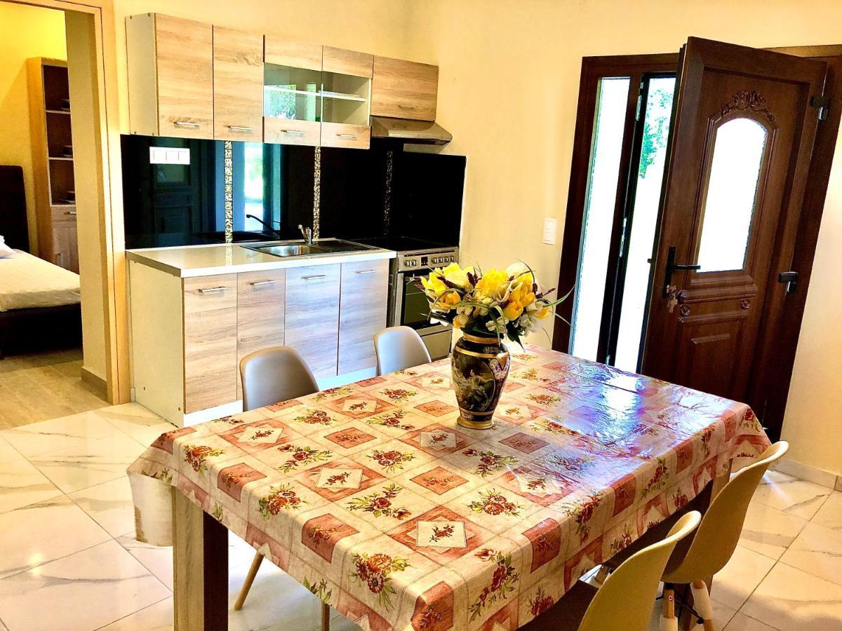 Armonia Corfu Luxury Apartment Лиападес Екстериор снимка